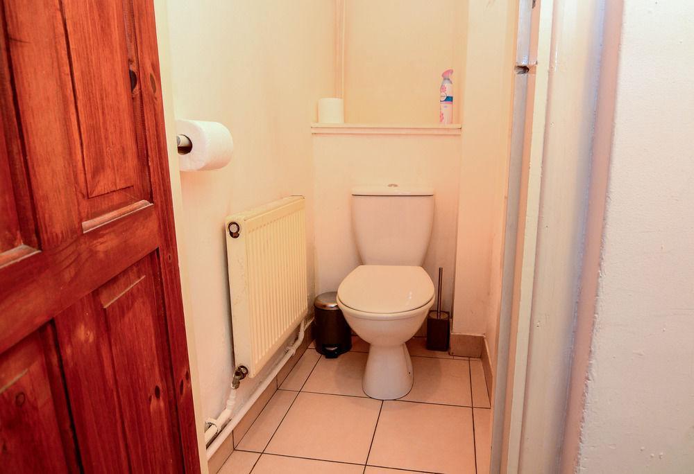 Wharf - Vintage 3*