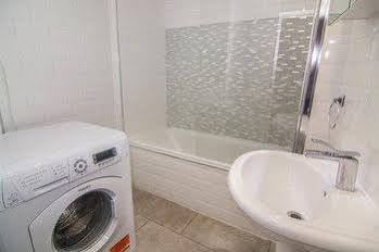 Wharf - Vintage 3*